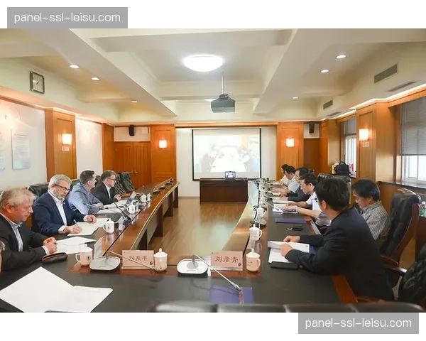 联盟竞赛委员会会议讨论关于“防守三秒”规则的执行一致性